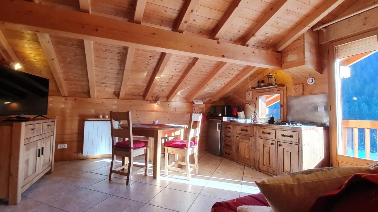 Bienvenue dans notre chalet! Appartement Les Sitelles Le Grand-Bornand Extérieur photo